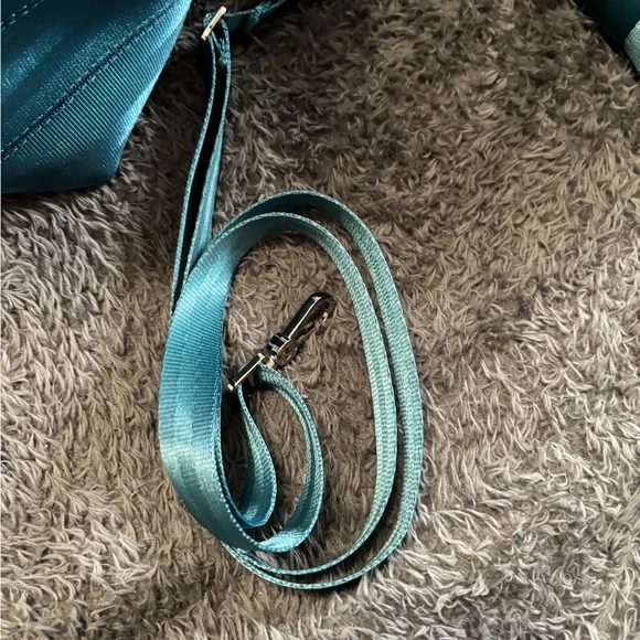 NWOT Harvey’s jade tote & make up bag - Picture 4 of 6